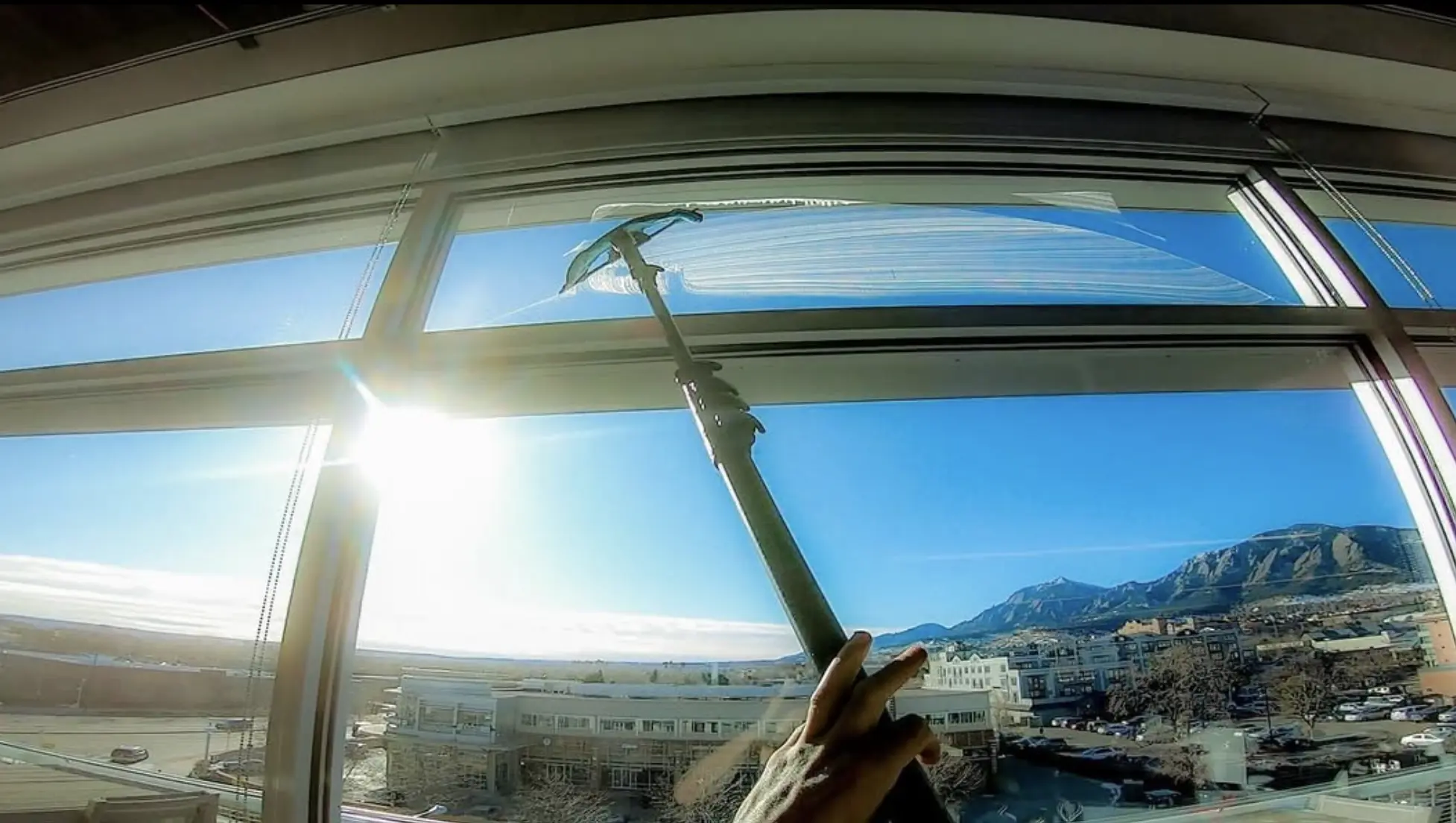 Streak-free window cleaning